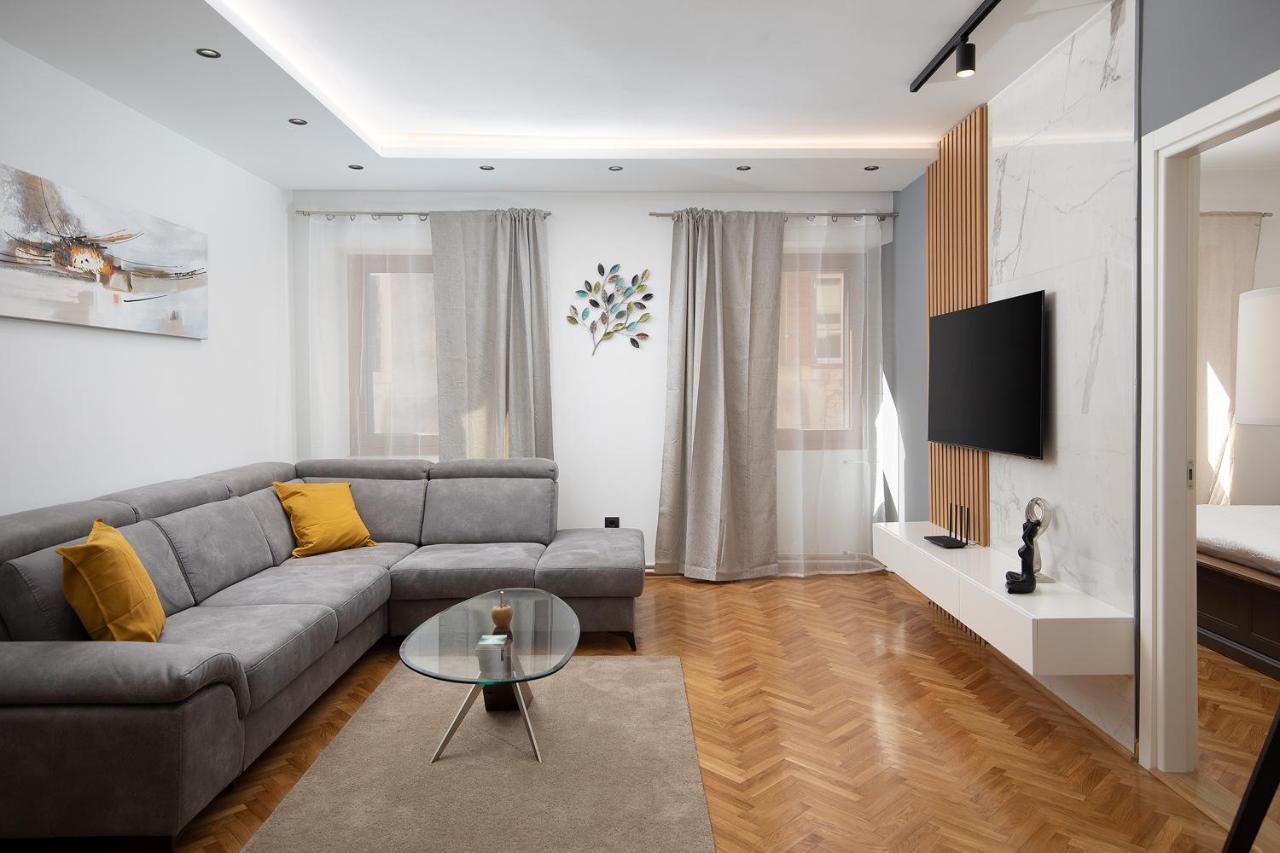 Sena Luxury Apartments Pula Exterior photo