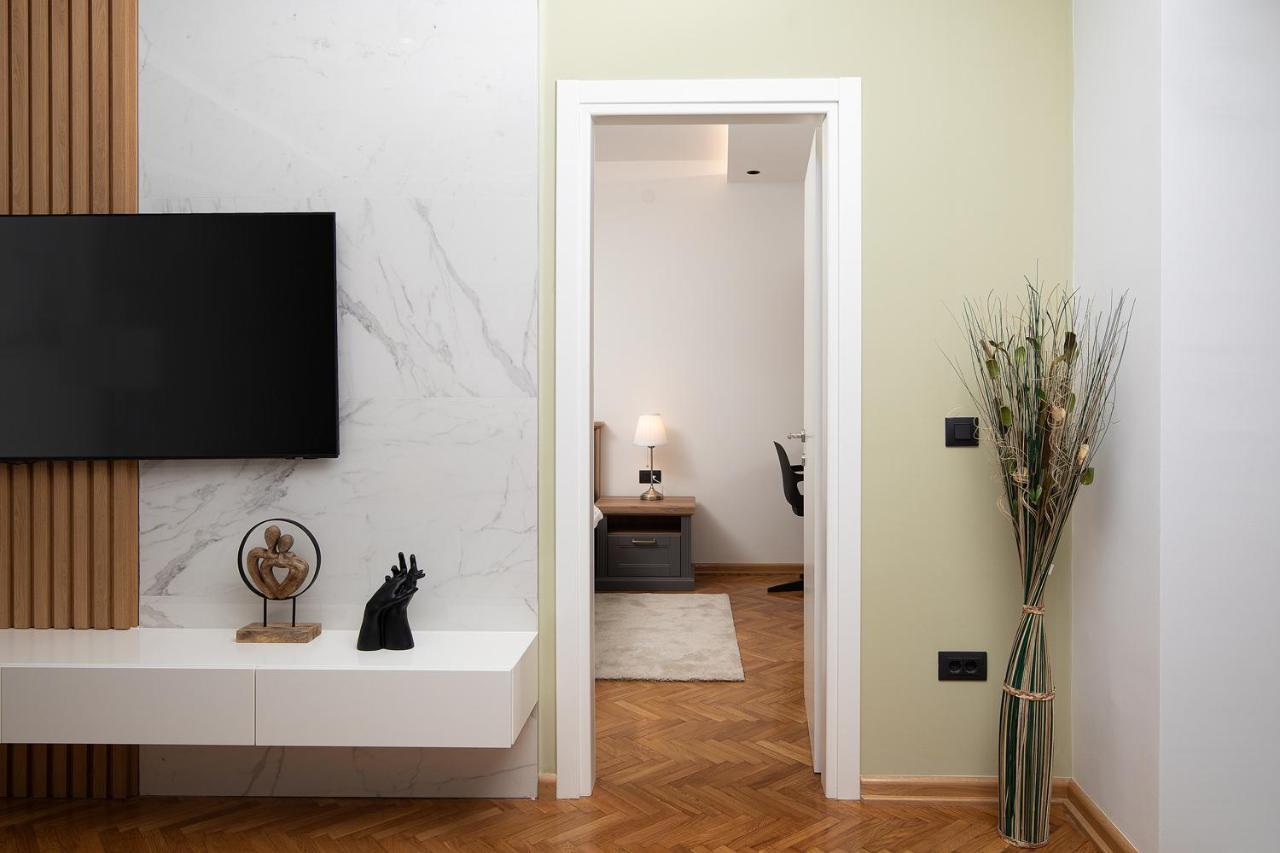 Sena Luxury Apartments Pula Exterior photo