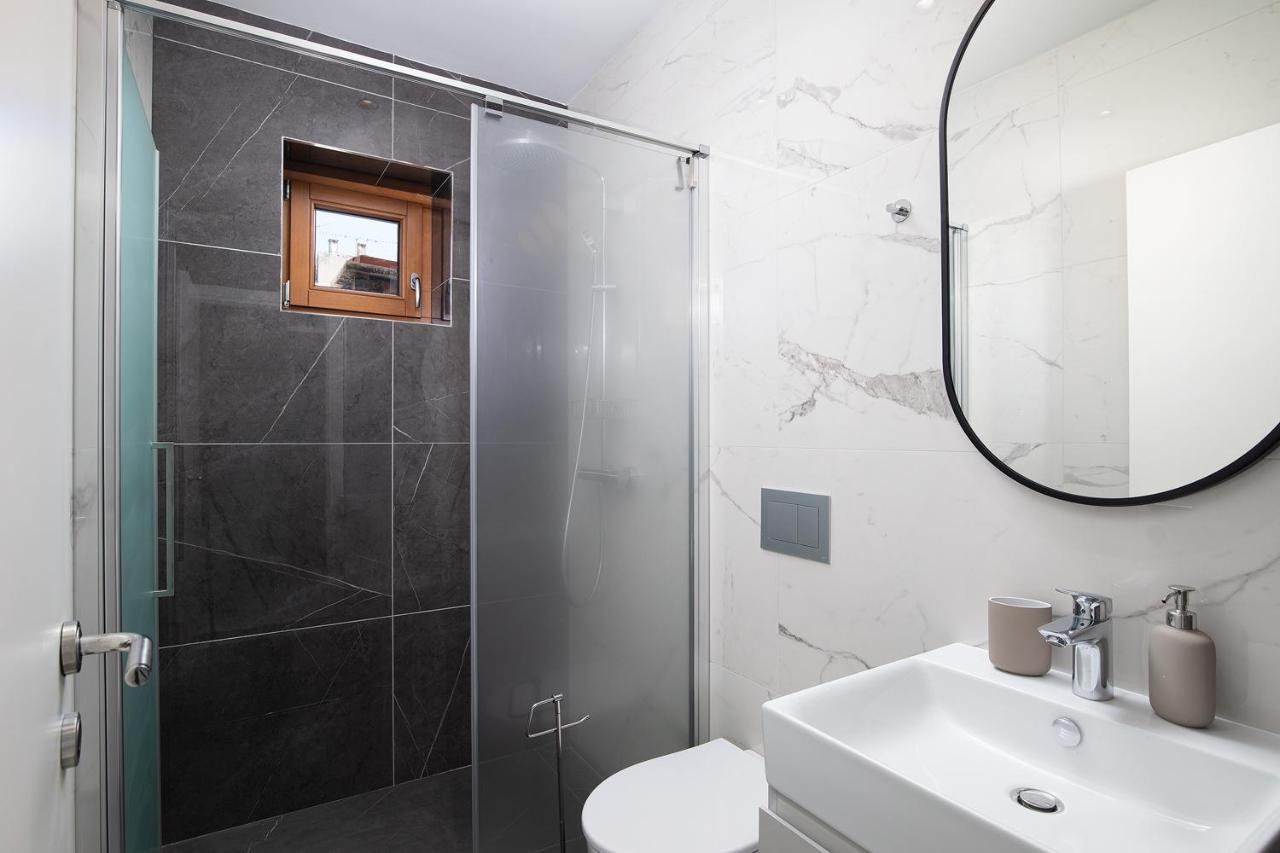 Sena Luxury Apartments Pula Exterior photo